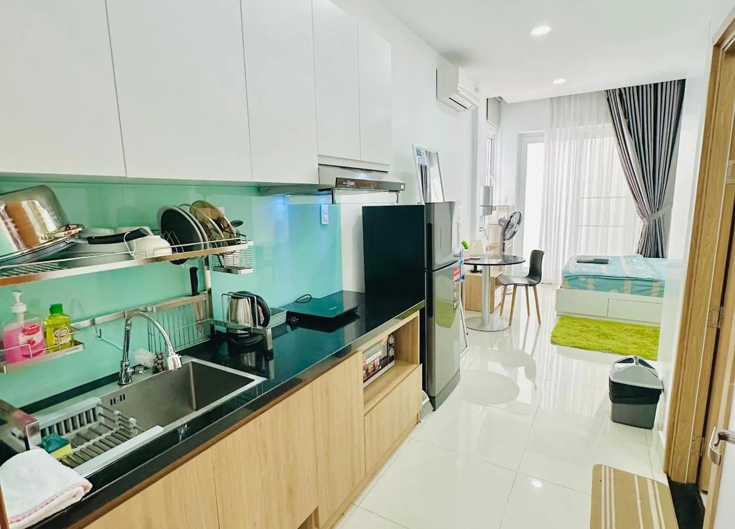 ** Hotel Dragonfly Village Ho Chi Minh City Vietnam