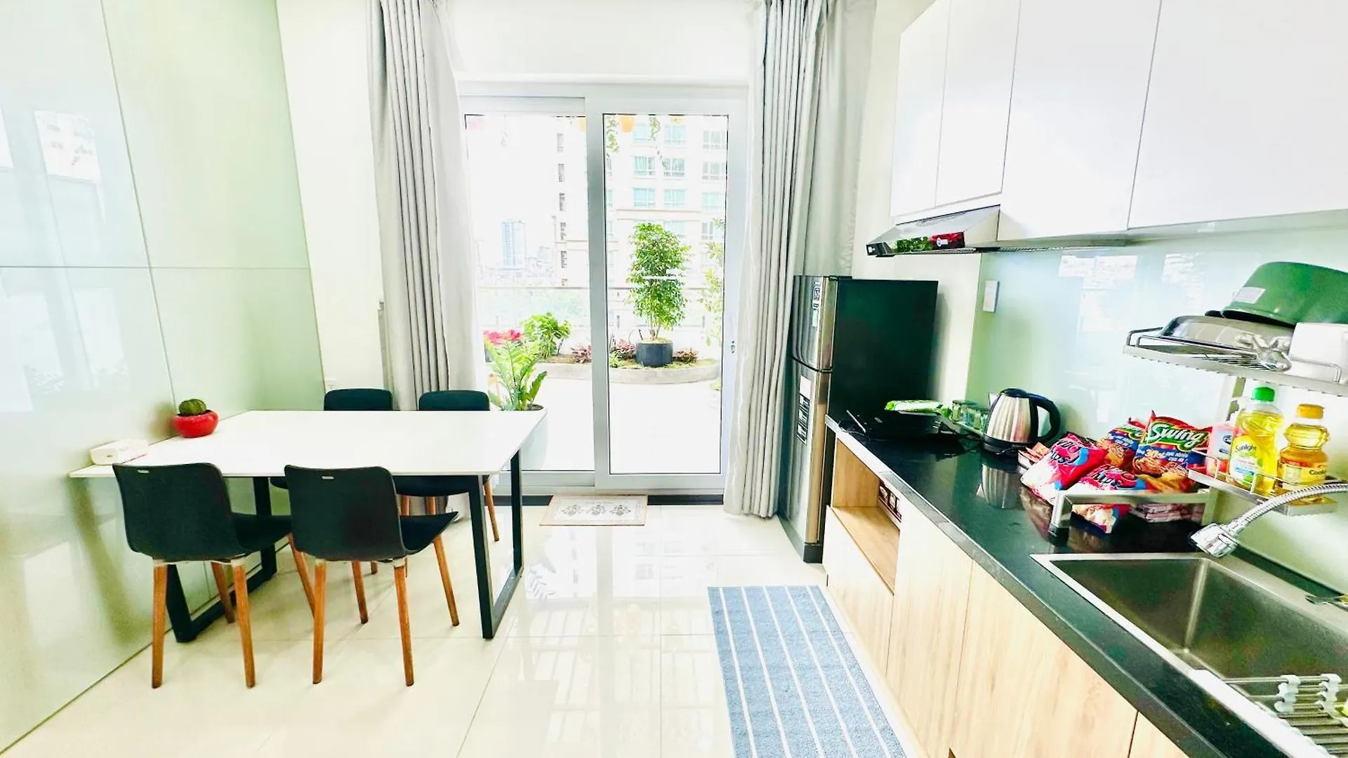 Hotel Dragonfly Village Ho Chi Minh City